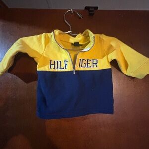 Tommy Hilfiger Kids Yellow and Navy Sweatshirt 6/9 months